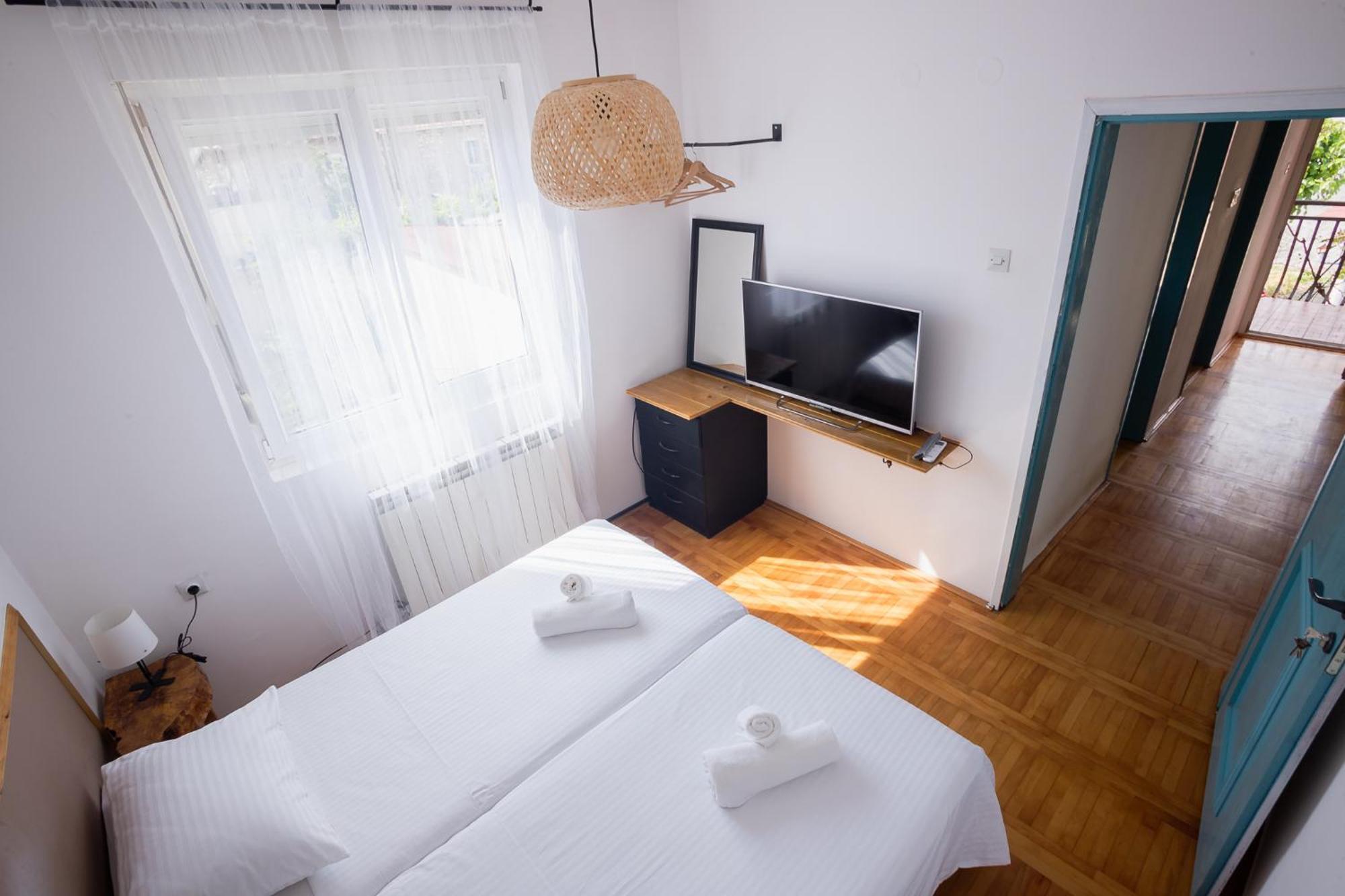 Late Story Appartement Podgorica Buitenkant foto
