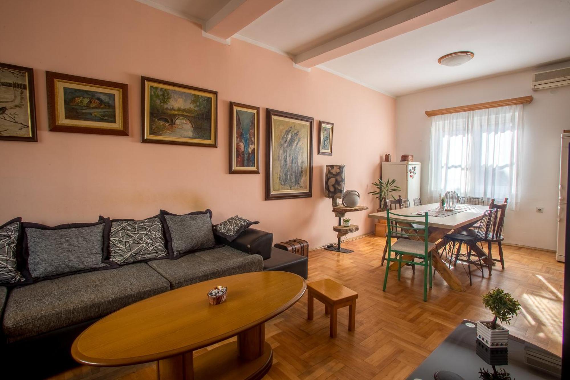 Late Story Appartement Podgorica Buitenkant foto