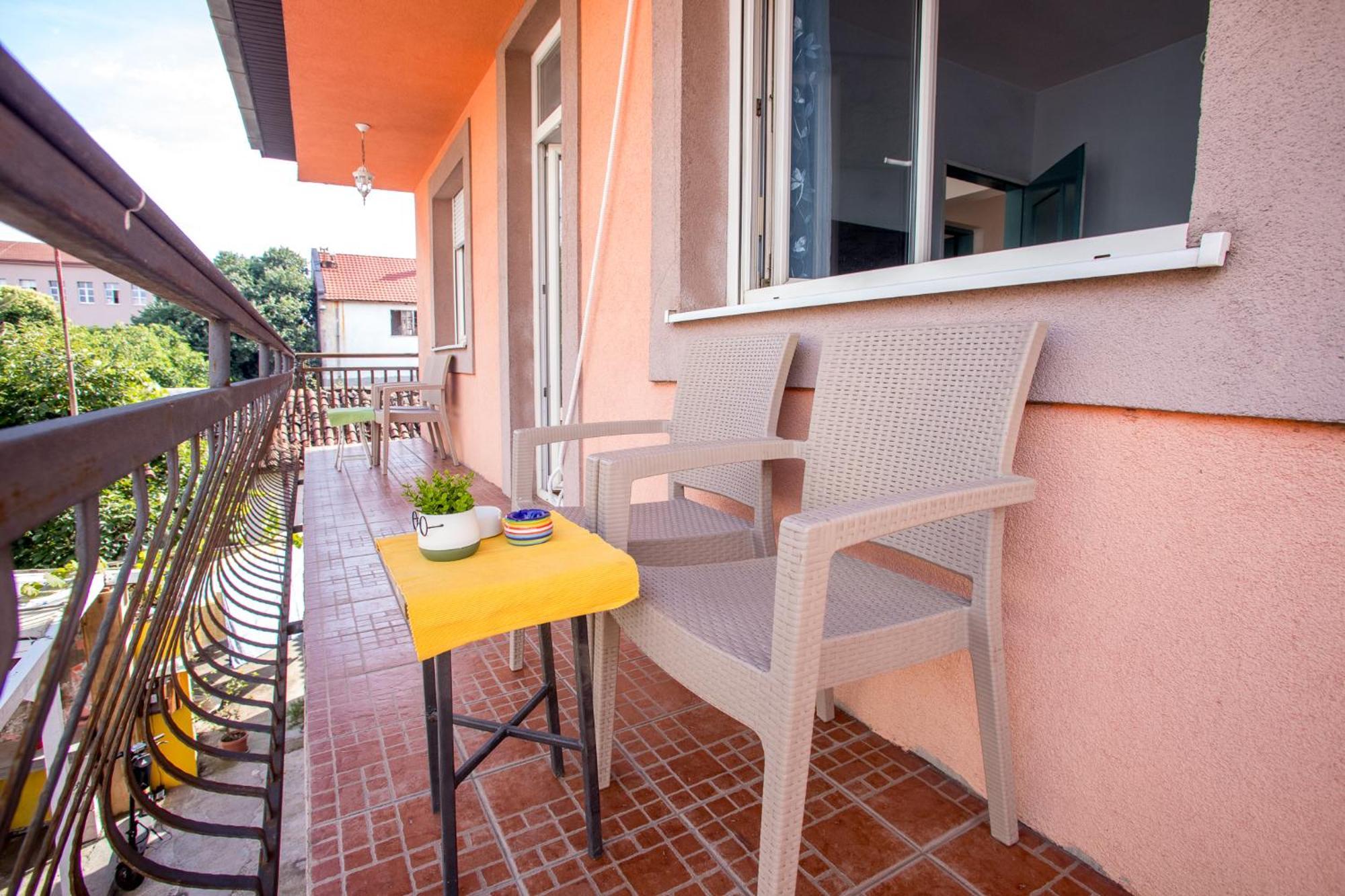 Late Story Appartement Podgorica Buitenkant foto